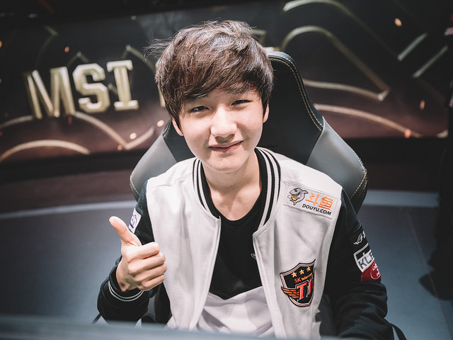 Faker连续七场比赛得分超过战术调整，勇士不断突破！