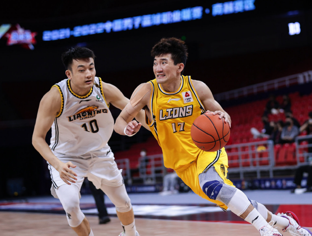 集结日广厦男篮备战国王杯；伤情更新细节曝光；媒体盛赞；球队文化再被提及